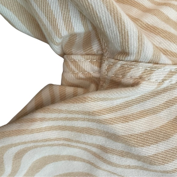 LEVI’S PREMIUM RIBCAGE STRAIGHT ANKLE WAVY LINES JEANS - Picture 7 of 16